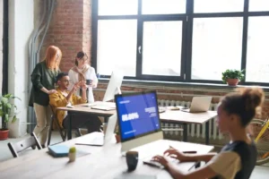 Read more about the article Mobile App Growth Agency: How to Find One That Actually Scales Your App
